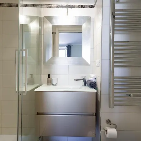 Notre Dame - Terrace, Ac, 3mn From Palais & Beach, Modern Apartman *